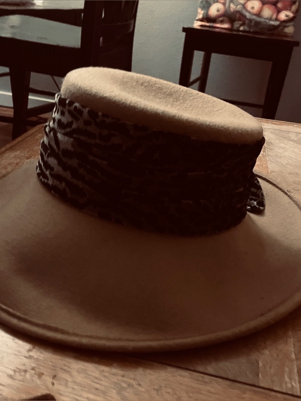 Womens Wide-Brim Felt Hat with Leopard Band - Tan Tuscan Hat - Picture 4 of 8